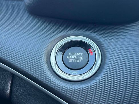 Used 2023 Jeep Grand Cherokee Altitude AWD/4WD image 12