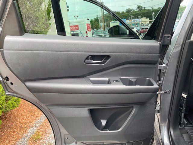 Used 2023 Nissan Pathfinder SV AWD/4WD image 19