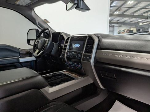 Used 2019 Ford F250 Lariat w/ Lariat Ultimate Package AWD/4WD image 20