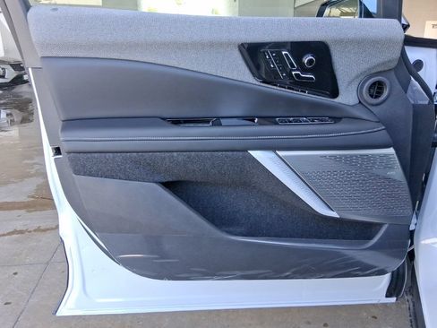 New 2026 Cadillac Optiq Sport 1 w/ LPO, ONYX Package RWD image 19