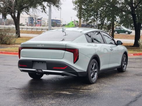 New 2026 Kia K4 LXS FWD image 6