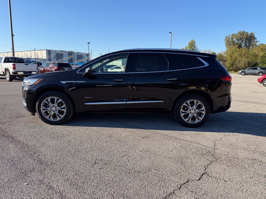 Used 2020 Buick Enclave Avenir AWD/4WD image 2