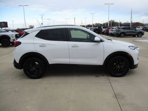Used 2024 Buick Encore GX Sport Touring w/ Comfort Package image 7