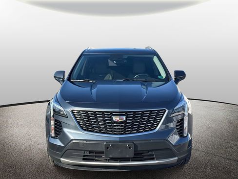 Used 2019 Cadillac XT4 Premium Luxury w/ Cold Weather Package image 6