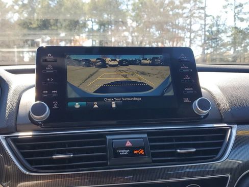 Used 2019 Honda Accord Sport image 25