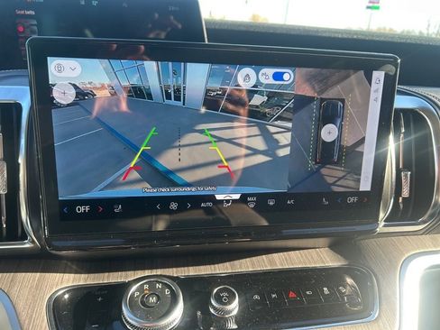 New 2025 Ford Expedition Max Platinum w/ Platinum Ultimate Package image 17