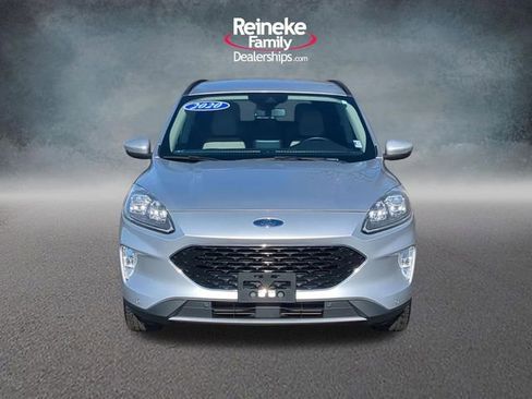 Used 2020 Ford Escape Titanium image 2