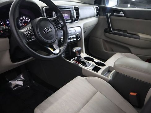 Used 2017 Kia Sportage LX AWD/4WD image 18