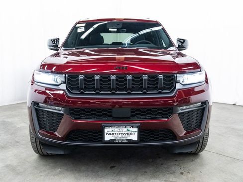 New 2026 Jeep Grand Cherokee Limited AWD/4WD image 2