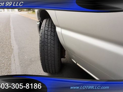 Used 2012 Ford E-350 and Econoline 350 XLT image 40