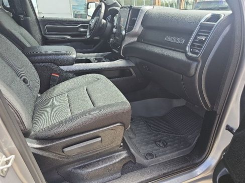 Used 2025 RAM 1500 Big Horn AWD/4WD image 24