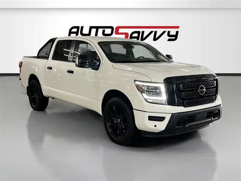 Used 2023 Nissan Titan SV w/ SV Convenience Package image 1