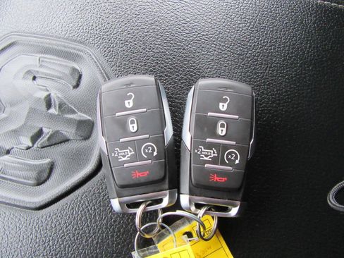 Used 2025 RAM 2500 Laramie image 57