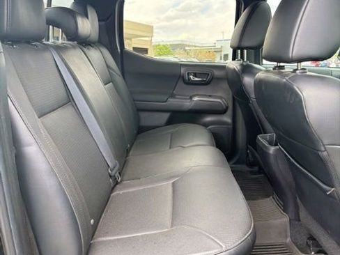 Certified 2023 Toyota Tacoma TRD Off-Road w/ TRD Premium Off Road Package AWD/4WD image 9