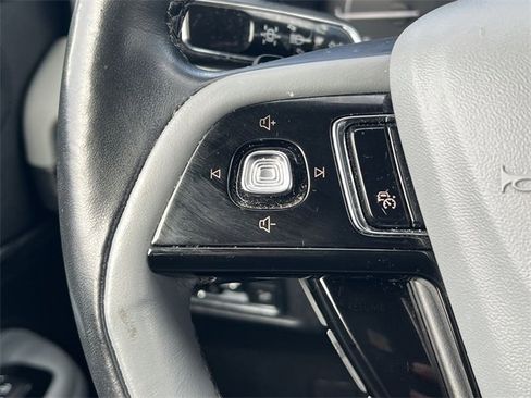 Used 2020 Lincoln Corsair Reserve w/ Equipment Group 201A image 23