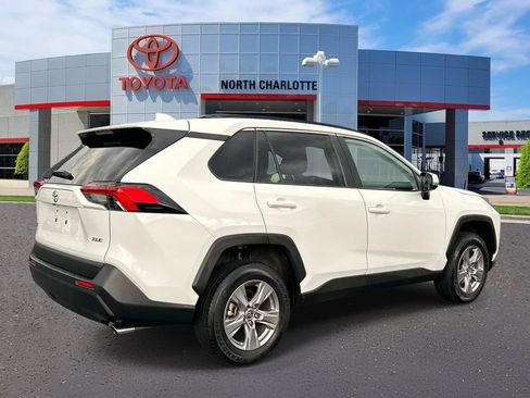 Used 2023 Toyota RAV4 XLE w/ Convenience Package FWD image 8