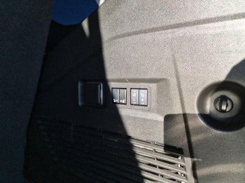 Used 2024 Chevrolet Tahoe RST w/ Luxury Package image 11