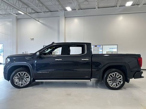 Used 2025 GMC Sierra 1500 Denali Ultimate AWD/4WD image 9