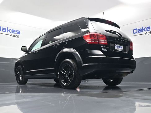 Used 2020 Dodge Journey SE w/ SE Popular Equipment Group image 40