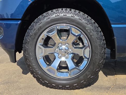 Used 2023 RAM 1500 Big Horn AWD/4WD image 9