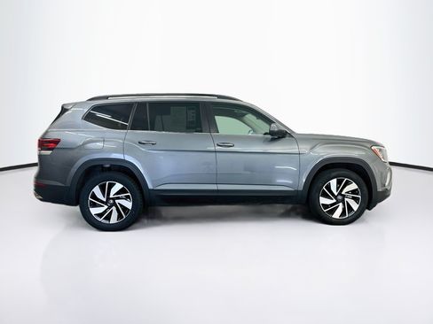 Used 2025 Volkswagen Atlas SE AWD/4WD image 10