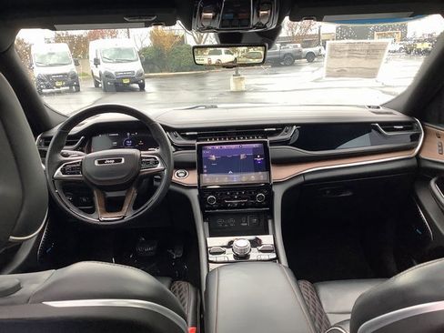 Used 2023 Jeep Grand Cherokee L Summit w/ Advanced Protech Group IV image 6