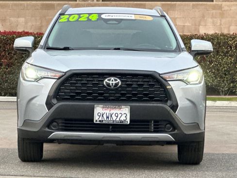 Used 2024 Toyota Corolla Cross LE image 9