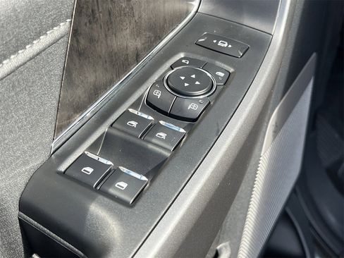 New 2026 Ford F250 Lariat w/ Black Appearance Package image 23