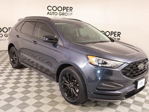 Used 2022 Ford Edge SE w/ Black Appearance Package AWD/4WD image 1