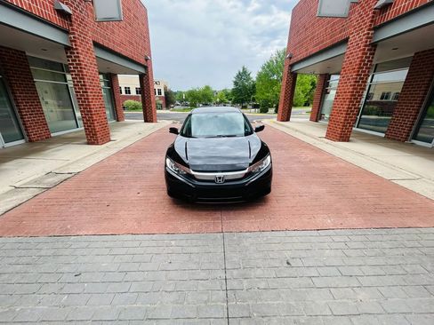 Used 2016 Honda Civic EX image 2