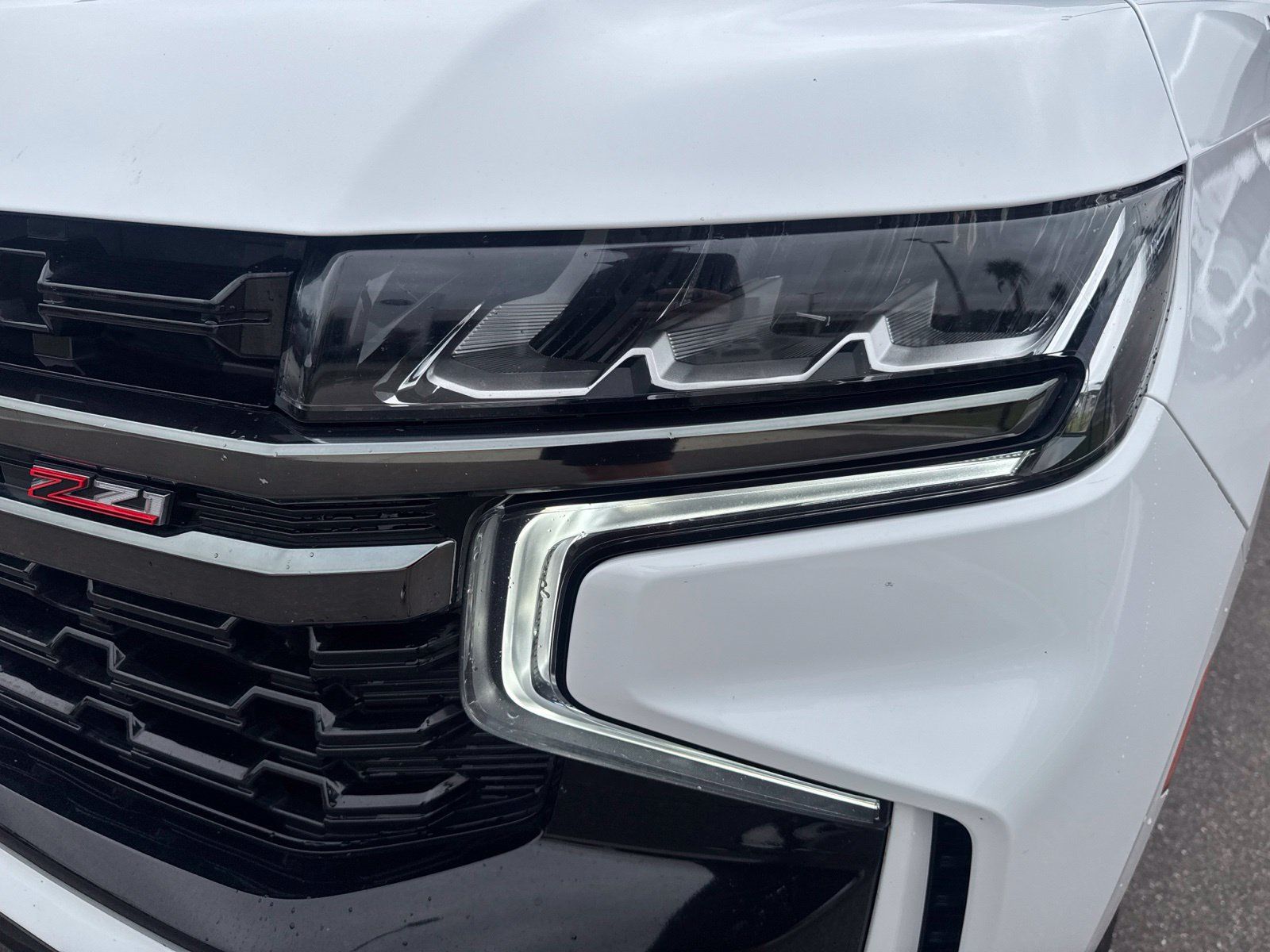 Used 2022 Chevrolet Tahoe Z71 w/ Luxury Package AWD/4WD image 11