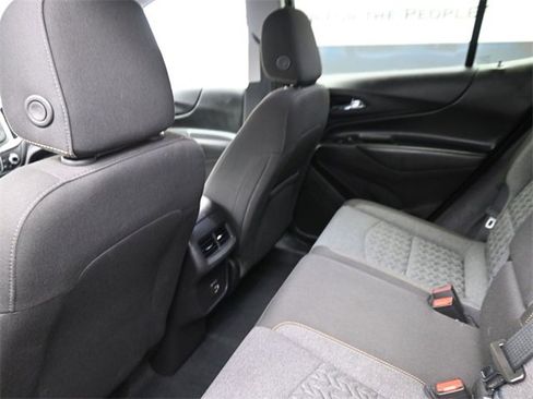 Used 2024 Chevrolet Equinox LT image 23