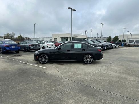 Certified 2023 BMW 330i Sedan w/ Premium Package image 9