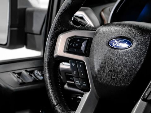 Used 2015 Ford F150 Platinum w/ Equipment Group 701A Luxury AWD/4WD image 25