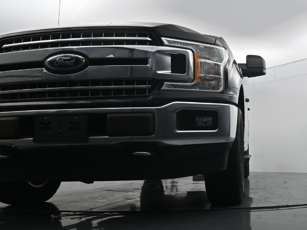 Used 2020 Ford F150 XLT w/ Equipment Group 302A Luxury AWD/4WD image 19