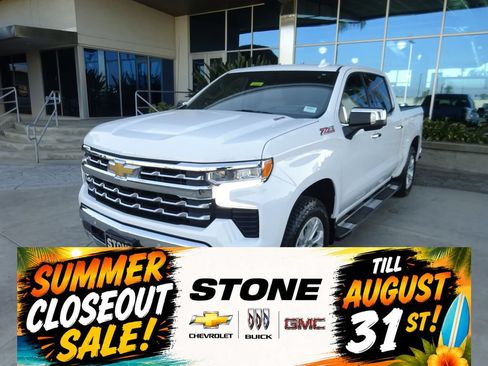 Certified 2022 Chevrolet Silverado 1500 LTZ w/ Technology Package AWD/4WD image 3