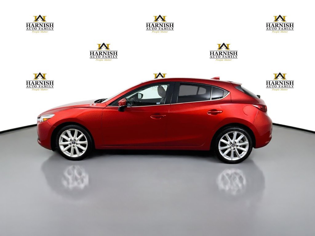 Used 2017 MAZDA MAZDA3 Grand Touring w/ Premium Equipment Package FWD image 4