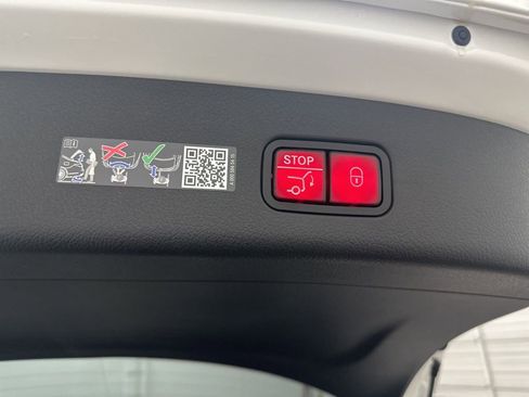 New 2026 Mercedes-Benz GLC 300 image 25