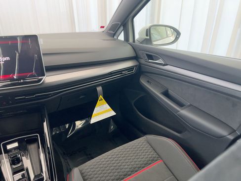 New 2026 Volkswagen Golf SE image 36