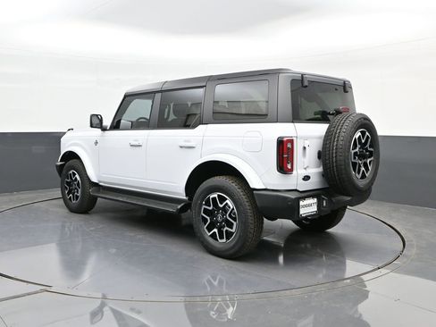 New 2025 Ford Bronco Outer Banks image 5
