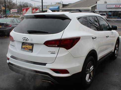 Used 2018 Hyundai Santa Fe Sport AWD/4WD image 3
