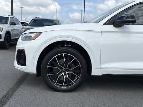 Used 2023 Audi SQ5 Prestige AWD/4WD image 9