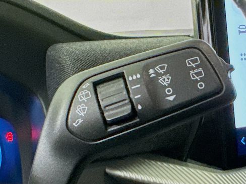Used 2025 Ford Explorer ST AWD/4WD image 14