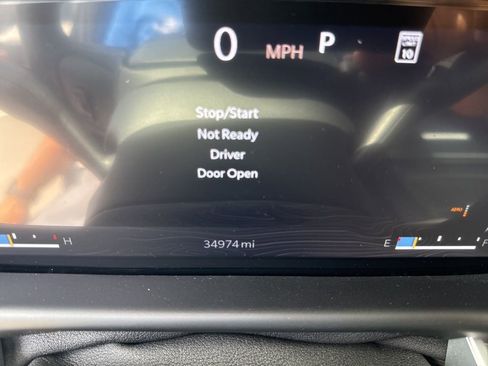 Used 2023 Jeep Wagoneer Series III w/ Convenience Group I image 7