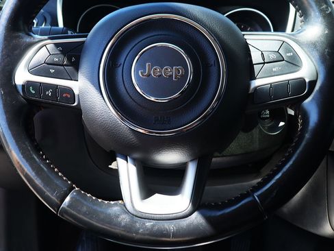 Used 2018 Jeep Compass Limited w/ Navigation Group image 58