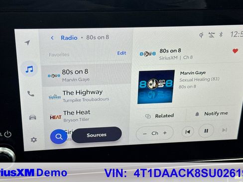 Used 2025 Toyota Camry LE image 34