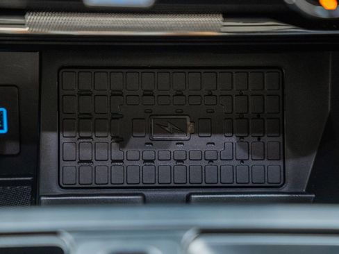 Certified 2023 Ford F150 Platinum image 34