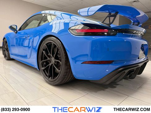 Used 2022 Porsche 718 Cayman GT4 image 18