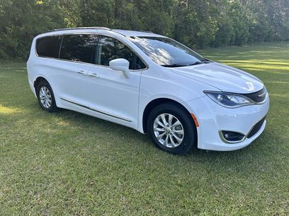 Used 2018 Chrysler Pacifica Touring-L