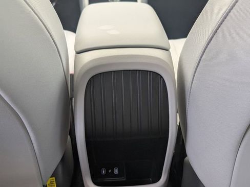 New 2026 Hyundai Kona SE image 23